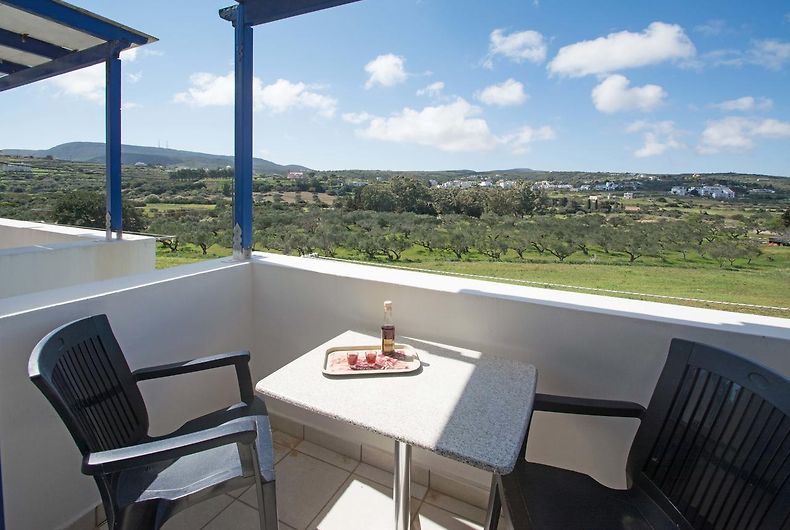 athanasiadis contaratos hotel travel
