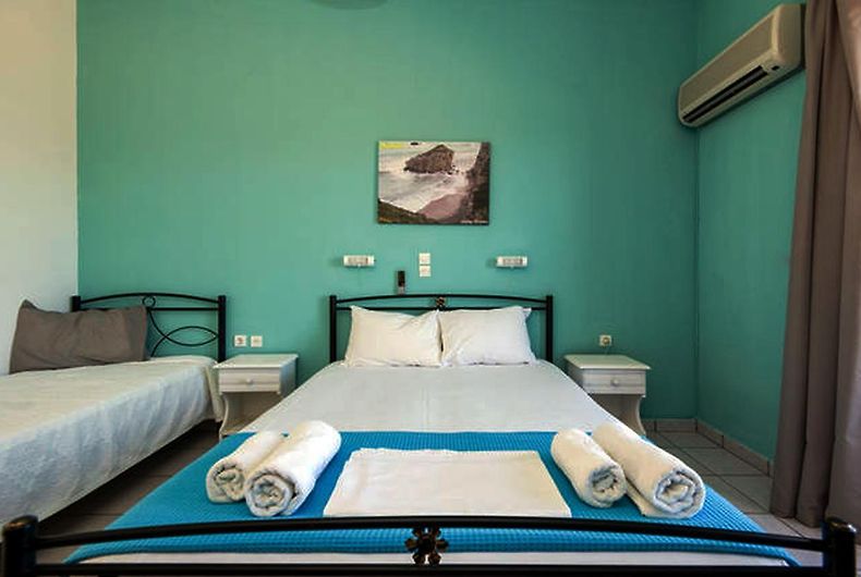 contaratos hotel travel athanasiadis