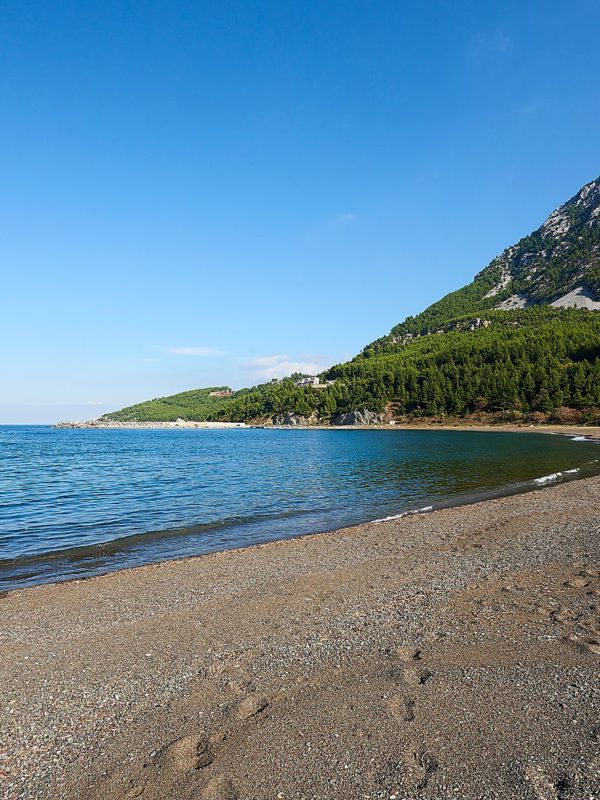 Μονοήμερη εκδρομή Παραλία Πήλι