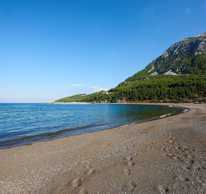 Μονοήμερη εκδρομή Παραλία Πήλι