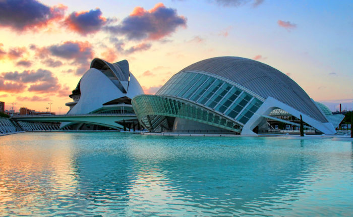 Ausflug nach Barcelona, ​​Valencia, Girona