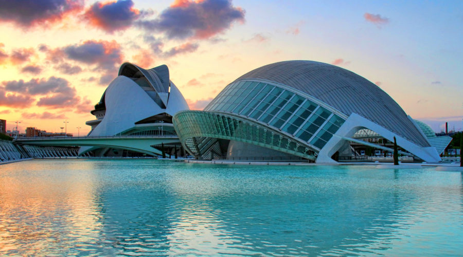 Ausflug nach Barcelona, ​​Valencia, Girona