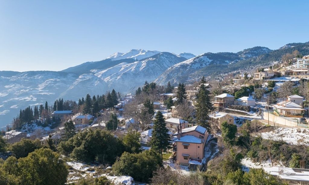 Μονοήμερη Εκδρομή στα Τρίκαλα Κορινθίας