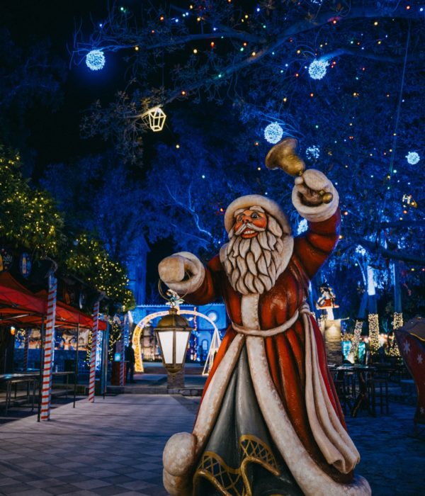 Ausflug in den Weihnachtspark von Patras