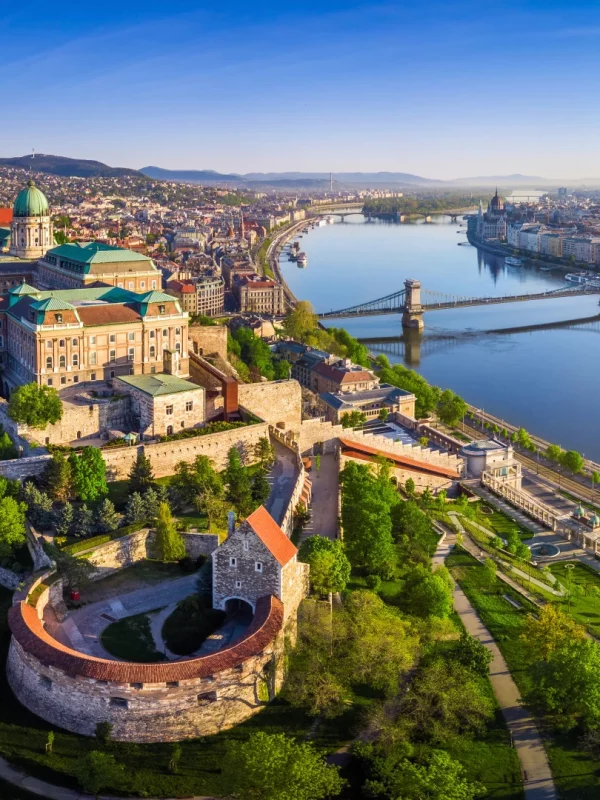 Tour del lunedì pulito a Praga Vienna Budapest