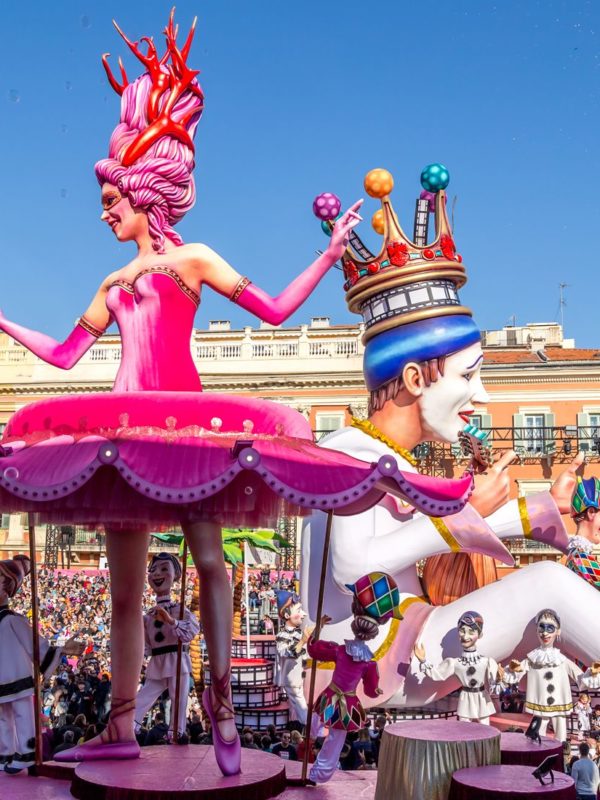 Escursione al Carnevale di Halloween di Nizza 2025