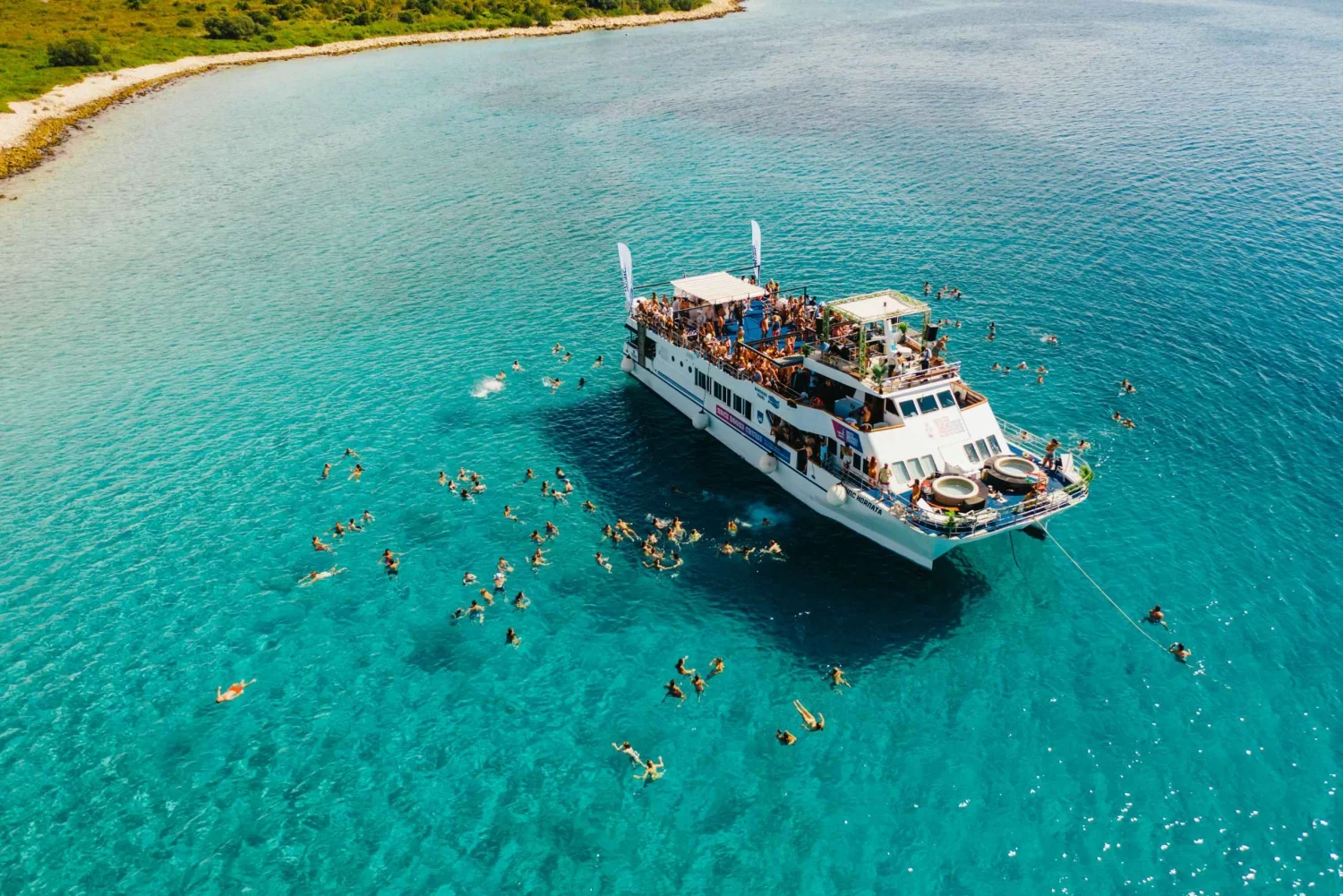 Excursive cruise to hooks metal and Aegina