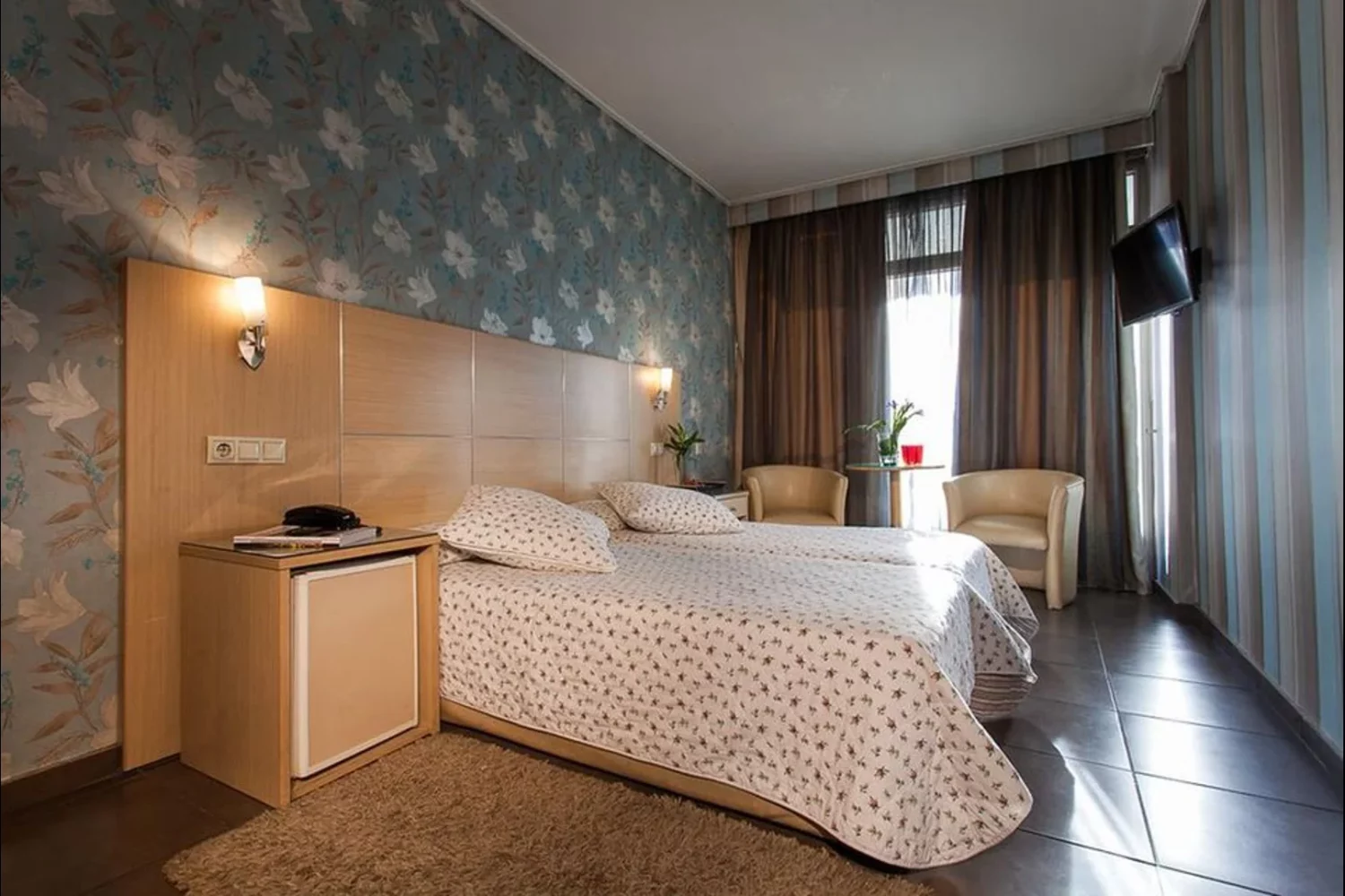apokriatiki ekdromi thessaloniki naousa karnavali genitsari kai mpoules