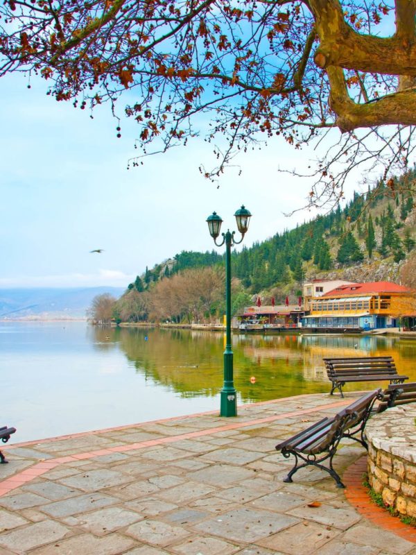 Πασχαλινή Εκδρομή Καστοριά – Πρέσπες – Καλαμπάκα